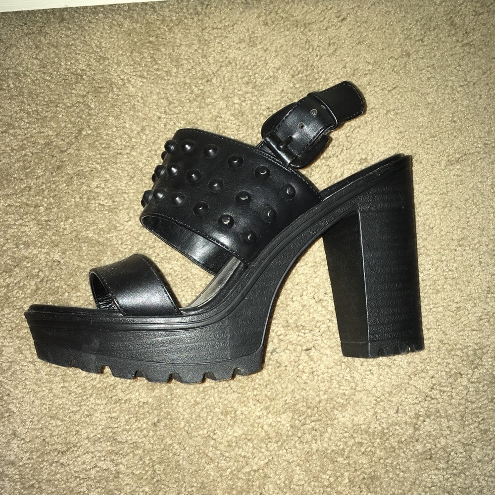 Catwalk Platform Black Heels